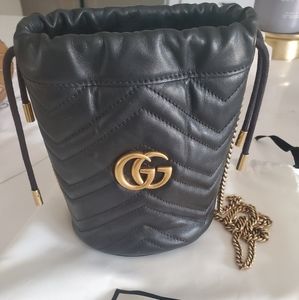 Gucci bucket bag